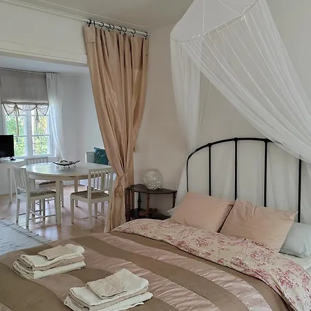 Vaeentupa Apartament *